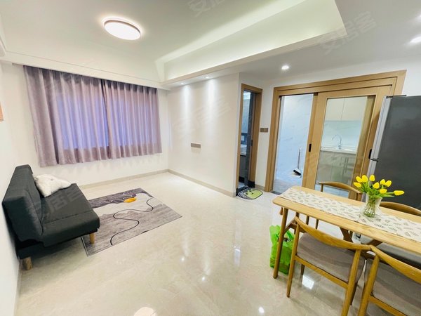 广州海珠广州塔紫星华府紫星华府 豪装两房 干净整洁 拎包入住 高层