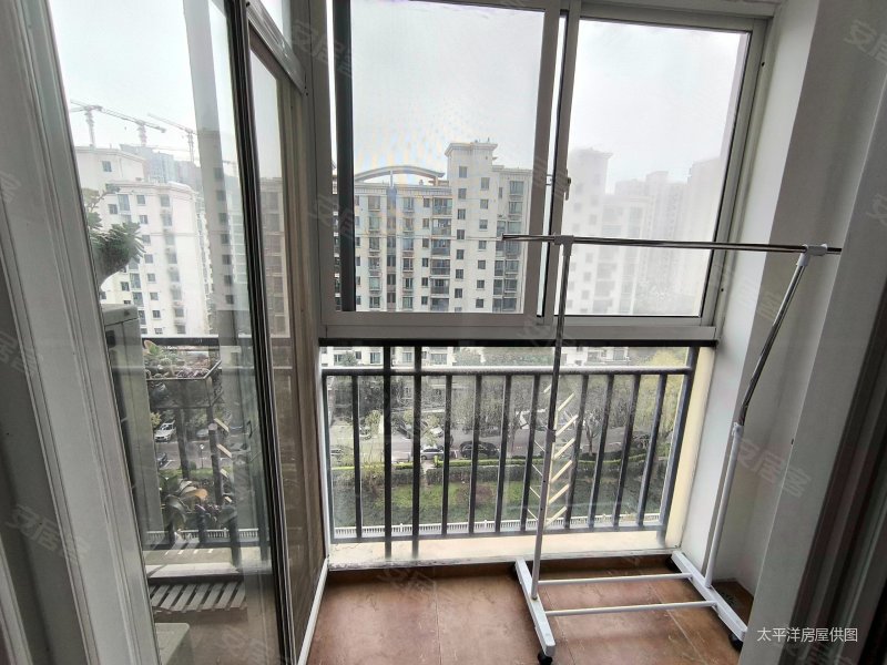 上海房产网>上海二手房>闵行二手房>七宝二手房>碧林湾摩登堂>800_600