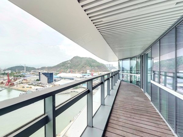 深圳南山蛇口招商太子湾商务广场(全新未住人)太子湾总裁公寓,看海景