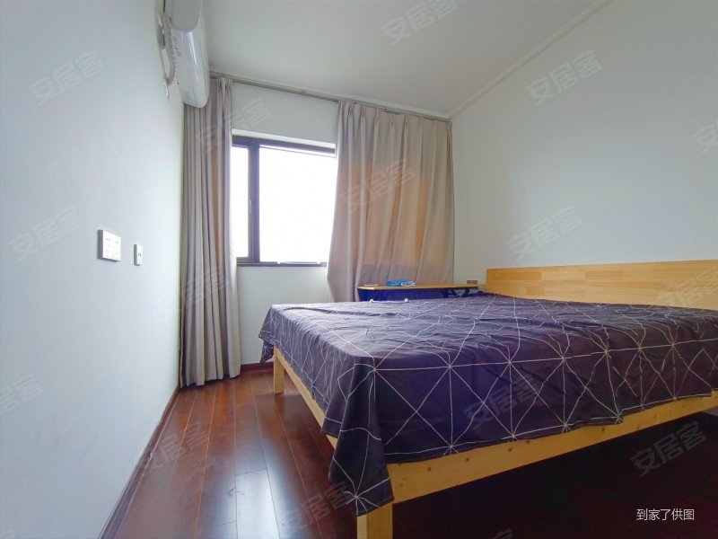 九龙坡区还价就卖近轻轨次新小区望山国际三房