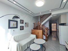 曲靖麒麟南城门市中心可短租218旁边精装修复式2居室带家具家电齐全拎包入住出租房源真实图片