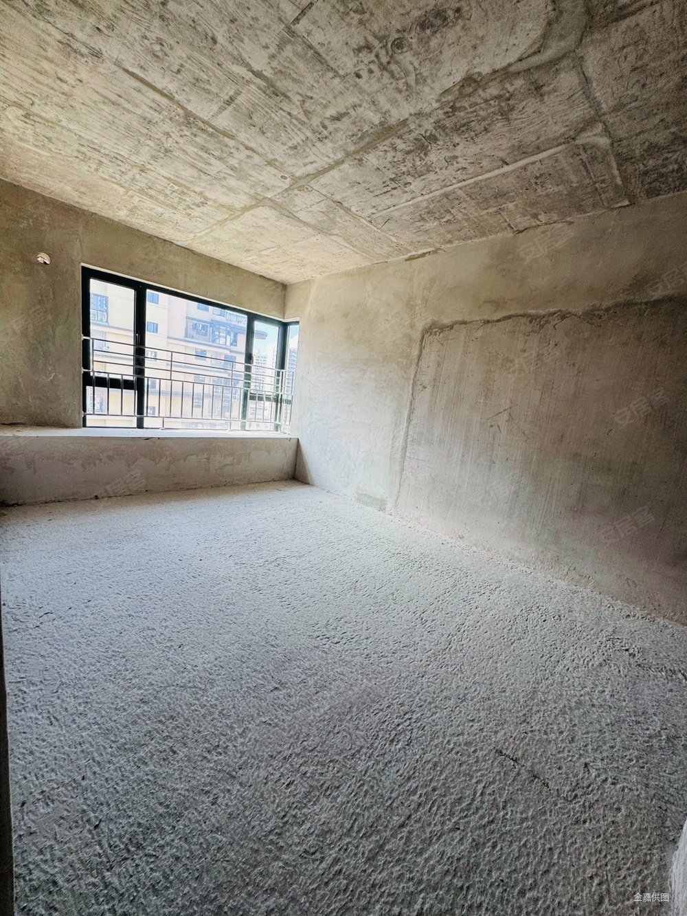 四季贵州椿棠府一期4室2厅2卫145.5㎡南北90万