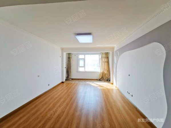 净月潭门口电梯洋房精装两室一天没住随时看房,净月五号公馆二手房