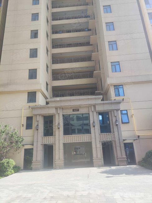 近地铁刚需三室,南北通透,楼层好采光佳,满二,随时看,融城朗悦二手房