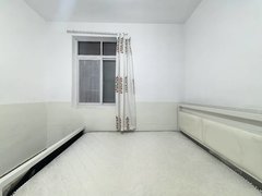 广元利州广元站大一居 一楼 拎包入住有钥匙看房方便出租房源真实图片