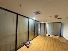 庆阳西峰西峰城区中元世贸上下两层140平米采光好环境好交通便利出租房源真实图片