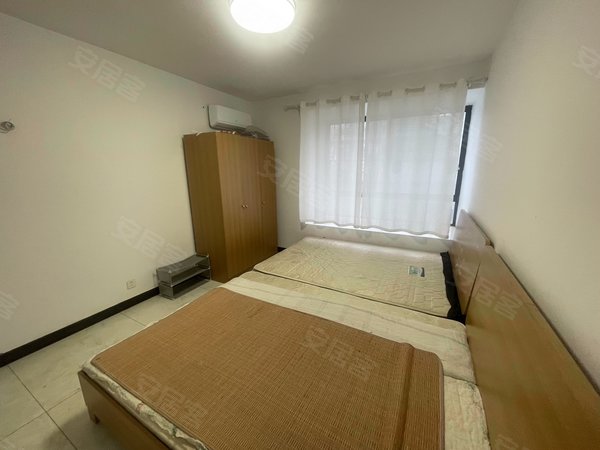 海宁长安镇农发区东方嘉苑(海宁)长安地铁口 学校旁东方嘉苑两室精装出租1500 随时看房民电出租房源真实图片