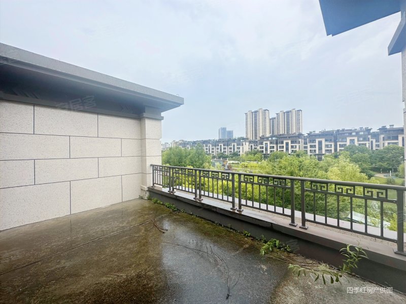 建发玖里湾别墅 沿河  排送大花园 送地下室 随时看房