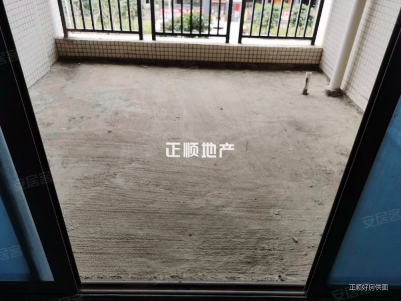 中珠上郡童话先森3室2厅1卫100.75㎡东南102万