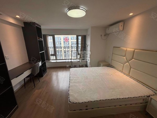 火车东站租房,彭埠地铁口三花国际杭州之翼铂瑞悦府精装修单身公寓