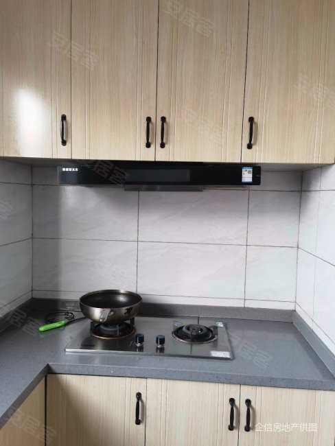 龙山众安山水苑130平112四室两厅两卫