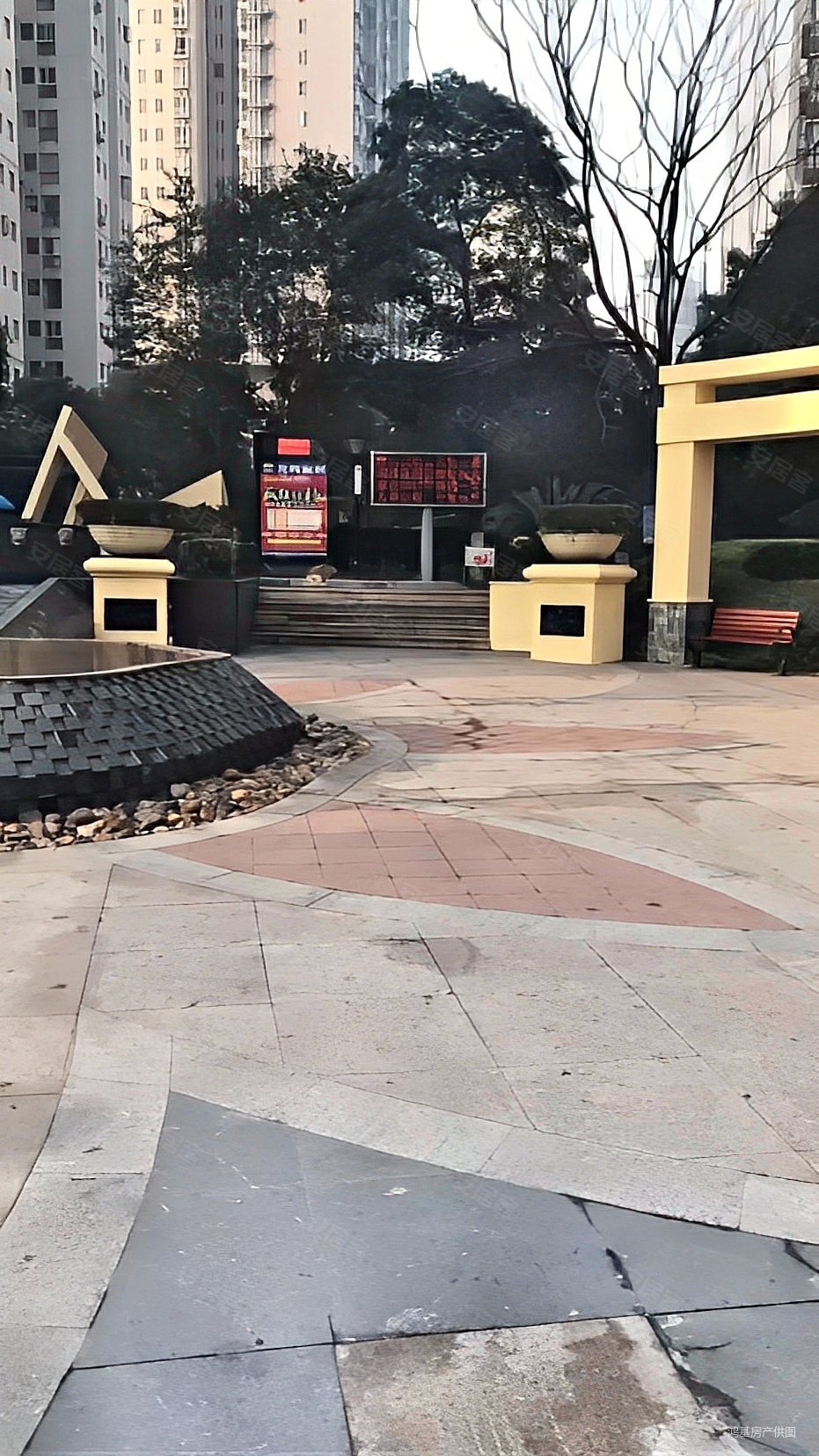 圣淘沙花园2室2厅2卫200万124平方米