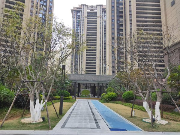 泉州台商区台商投资区金茂阳光城檀悦客厅有大电视,檀悦高层4房全配