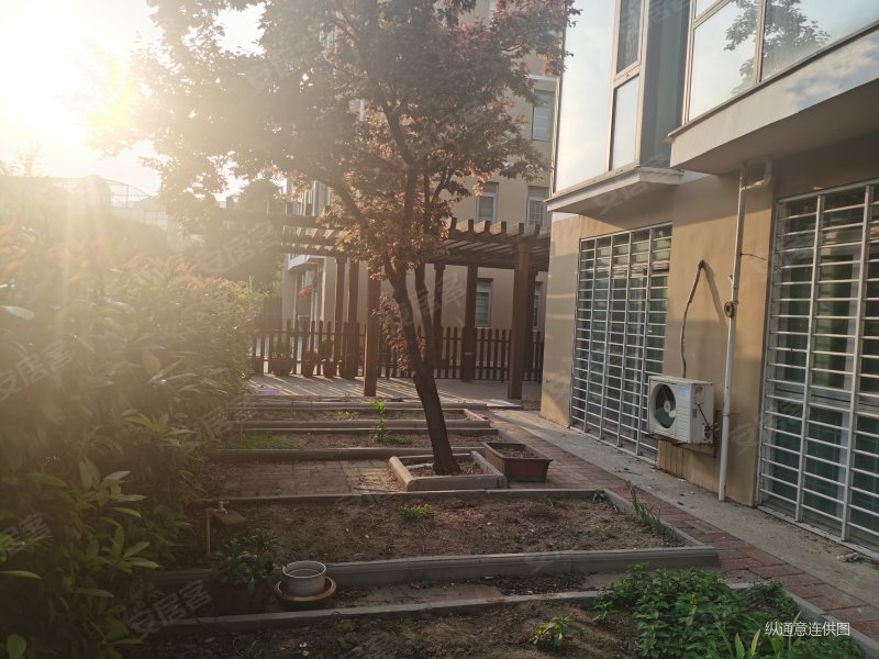 中凯铂宫嘉凯城