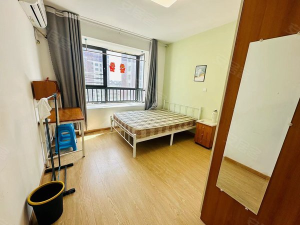 上海松江泗泾泗泾新苑(西区)近泗泾地铁口 泗泾新苑 原始主卧 独立