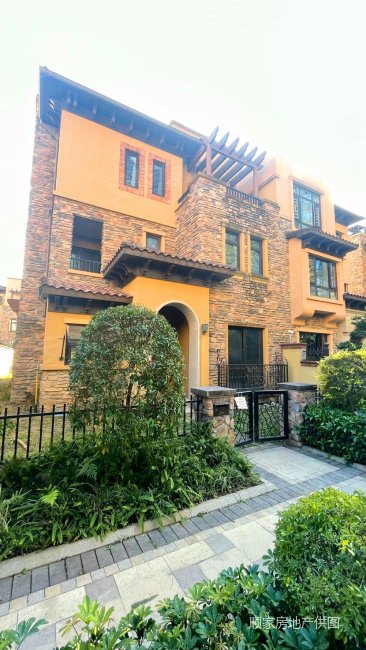 金山湖公园旁方直珑湖湾双拼别墅大花园上下4层带二车位