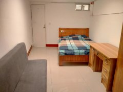 蓝色港湾小公寓一室一厅，月租500到1300，长期有房。