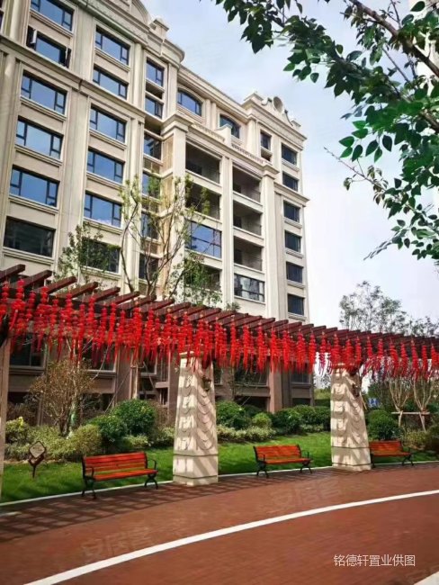 双卫生间 精装可拎包入住 车位充足 次新房 商品房,蓝光公园华府三期