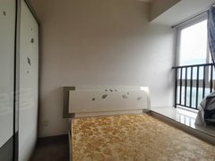 重庆南岸弹子石弹子石盘龙花园 1房急租 长租只一张床只需800 随时看房出租房源真实图片