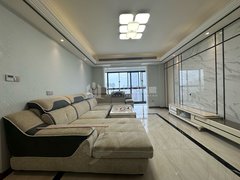 澧县财富广场市中心人民医院附近，康澧紫玉兰，电梯精装三房家具家电齐全。出租房源真实图片