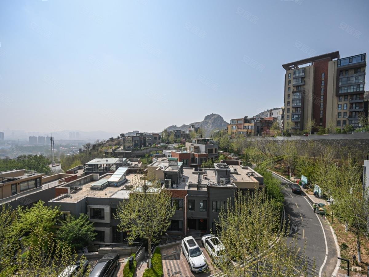 万科青岛小镇二期岚山别墅