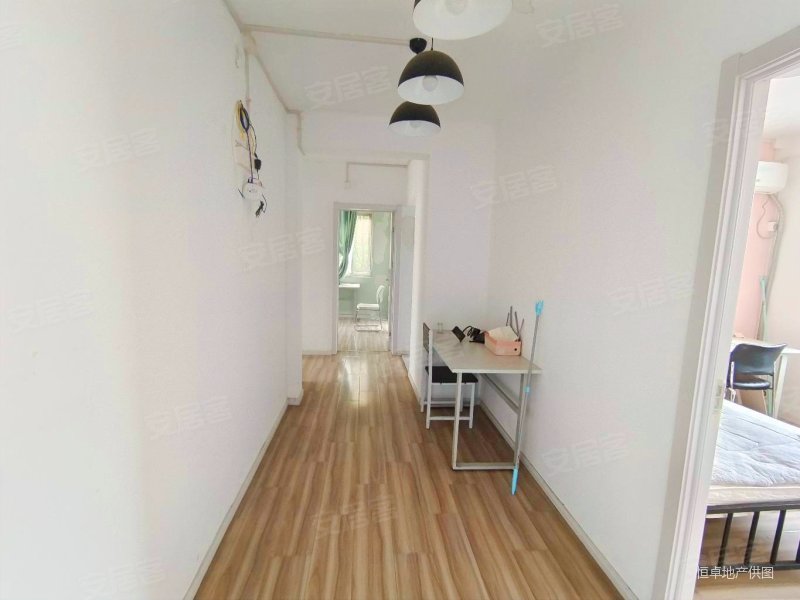 世茂君望塑 银龙鑫苑 三房一厅 可议价 西边户 有钥匙