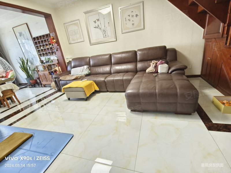 3层电梯顶层复式,精装微住,5室2卫,3代同堂,沿河观景,恒信伯爵公馆