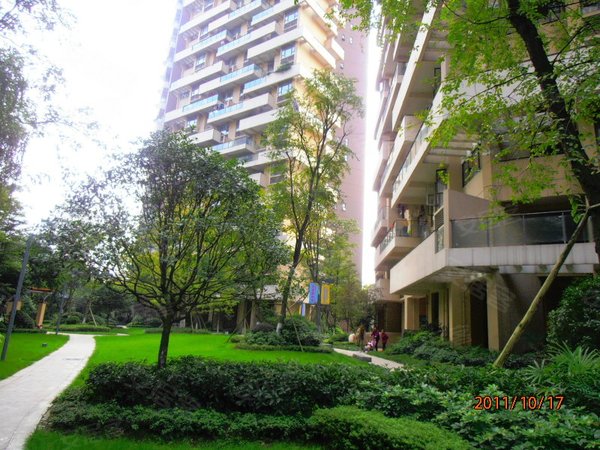 成都温江光华大道万科朗润园凤凰大街地铁口单间出租,可押一付一出租