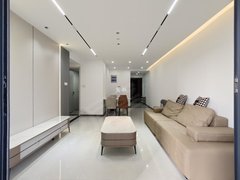 常熟东南开发区东南开发区中心实拍！湖畔现代城 精装2房 包物业 设施齐全 民用水电 急租出租房源真实图片