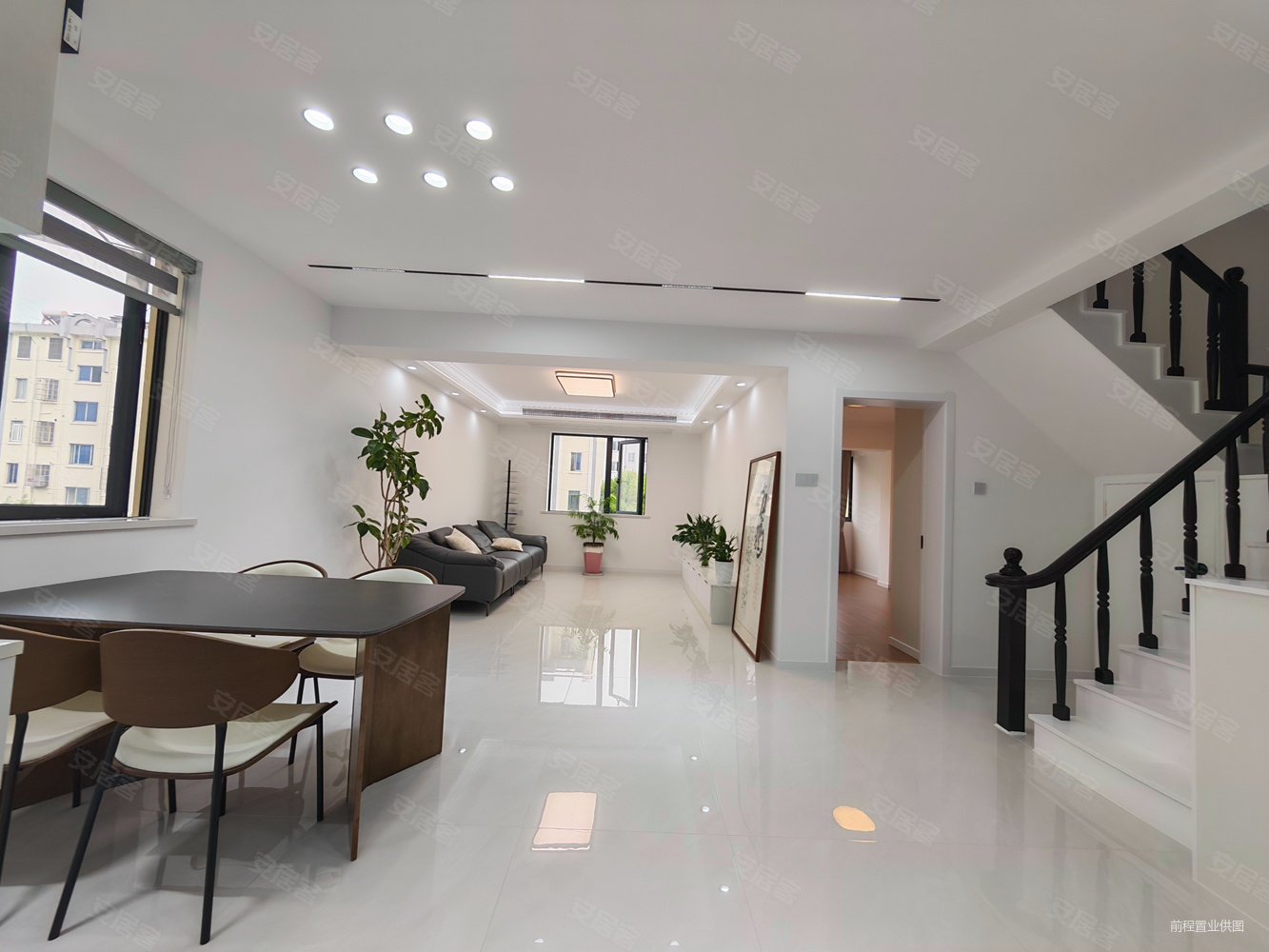 华城二村4室3厅2卫168.34㎡南北79.8万