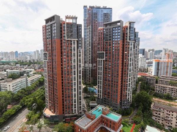 深圳罗湖翠竹合正荣悦府次新高端小区 精装大两房 高使用率 交通生活