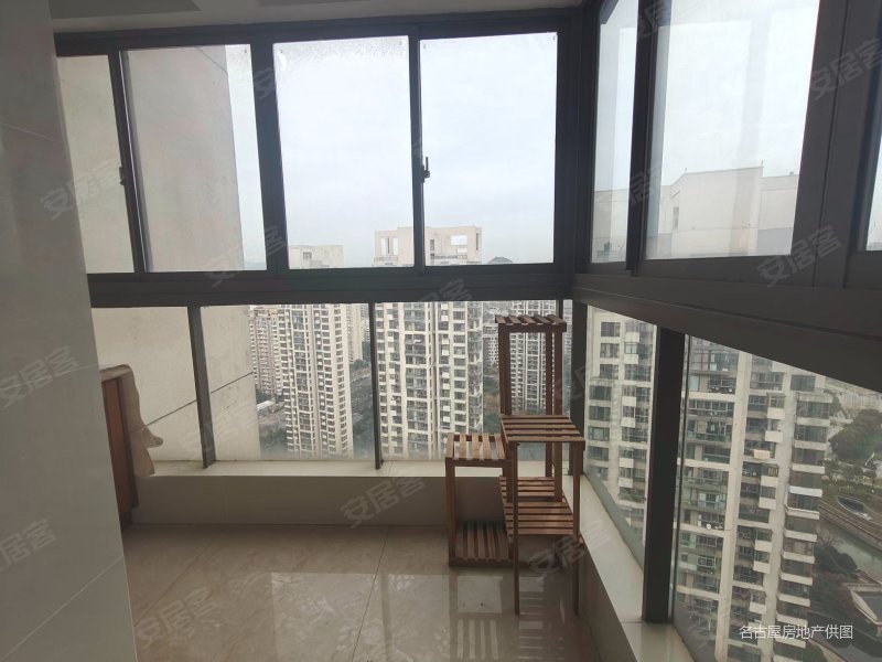 天都花园(南区) 环境好 精装好房 近地铁 商业配套齐全