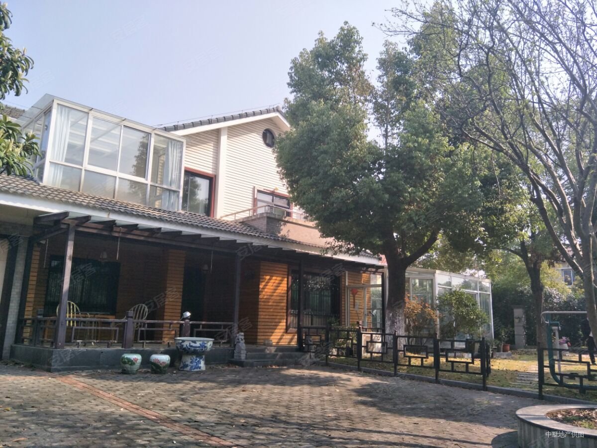 南艳湖独栋别墅容积率06大院子700平