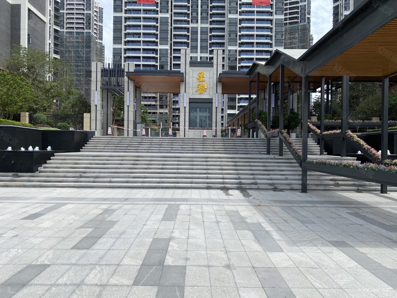 骏景湾星誉 一手代理 免中.介费 比售楼处更优惠