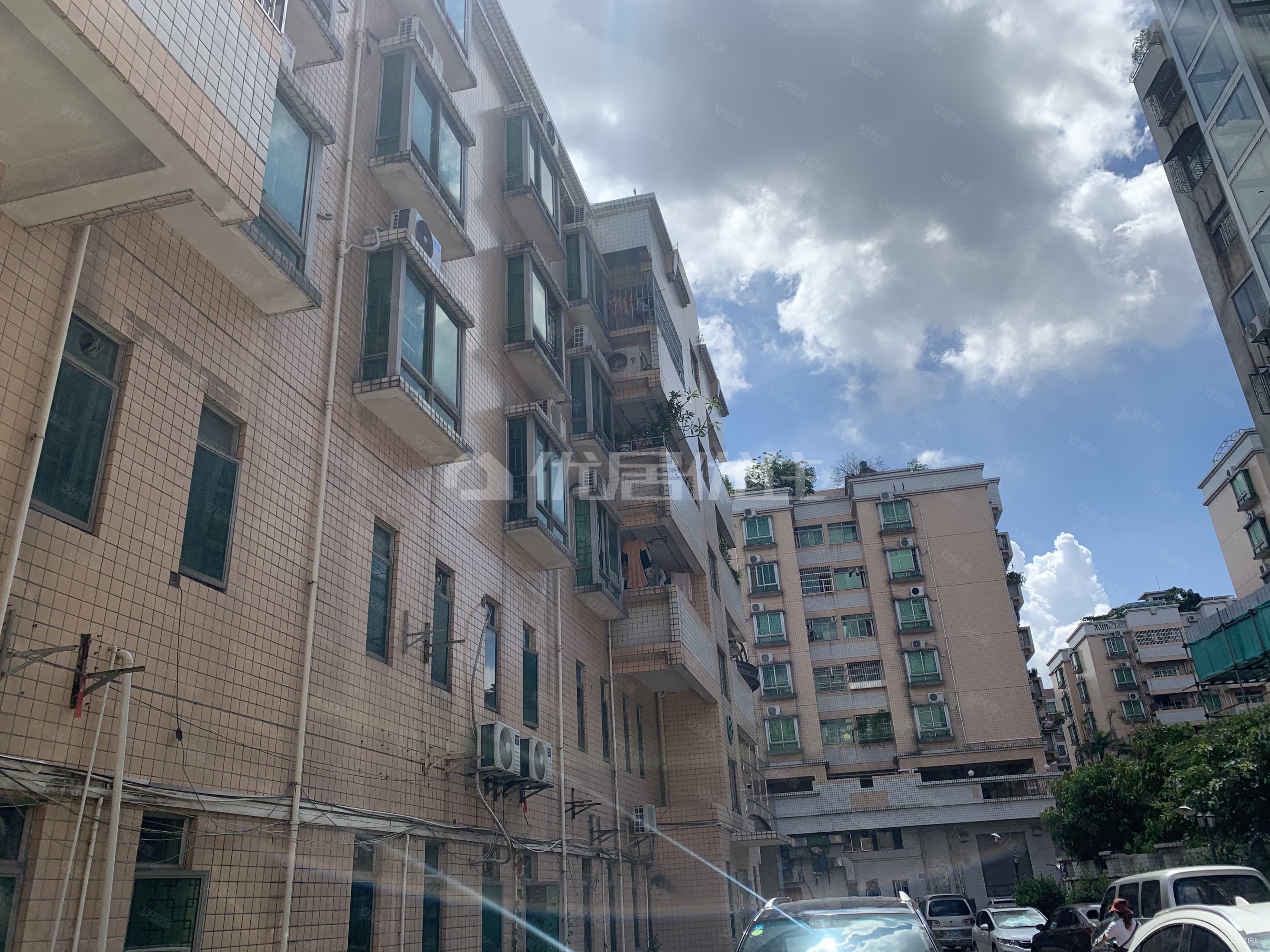 五年 交通便利两房,嘉洲花园二手房,180万,4室1厅,2卫,114平米-佛山