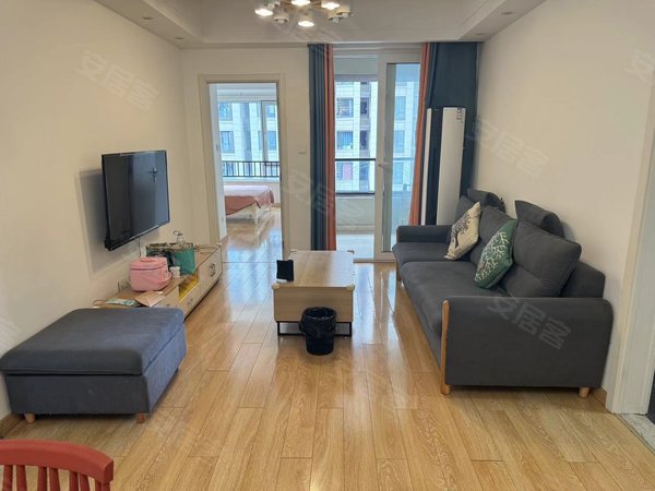 【多图】保利观澜(三期),江北嘴租房,溉澜溪轻轨站旁 温馨小三房 看房