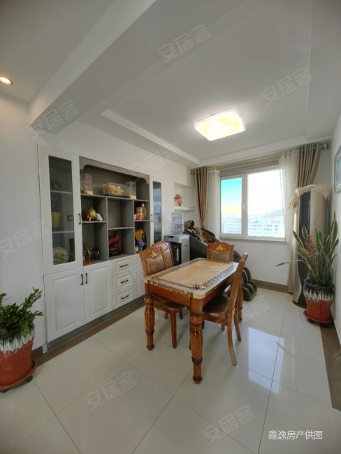 海映山庄三居室13楼105.99平52.8万