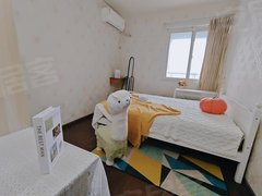 工贸上海城精装修全新家具免费WIFI押一付一可短租特价出租