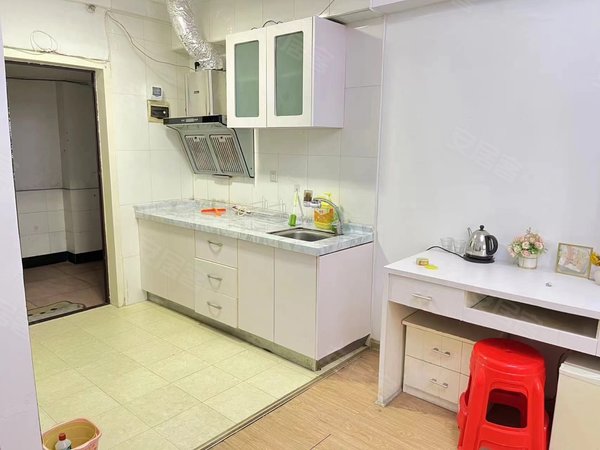 郴州北湖燕泉广场海联大厦北湖区政府对面海联大厦精装公寓出租,仅租