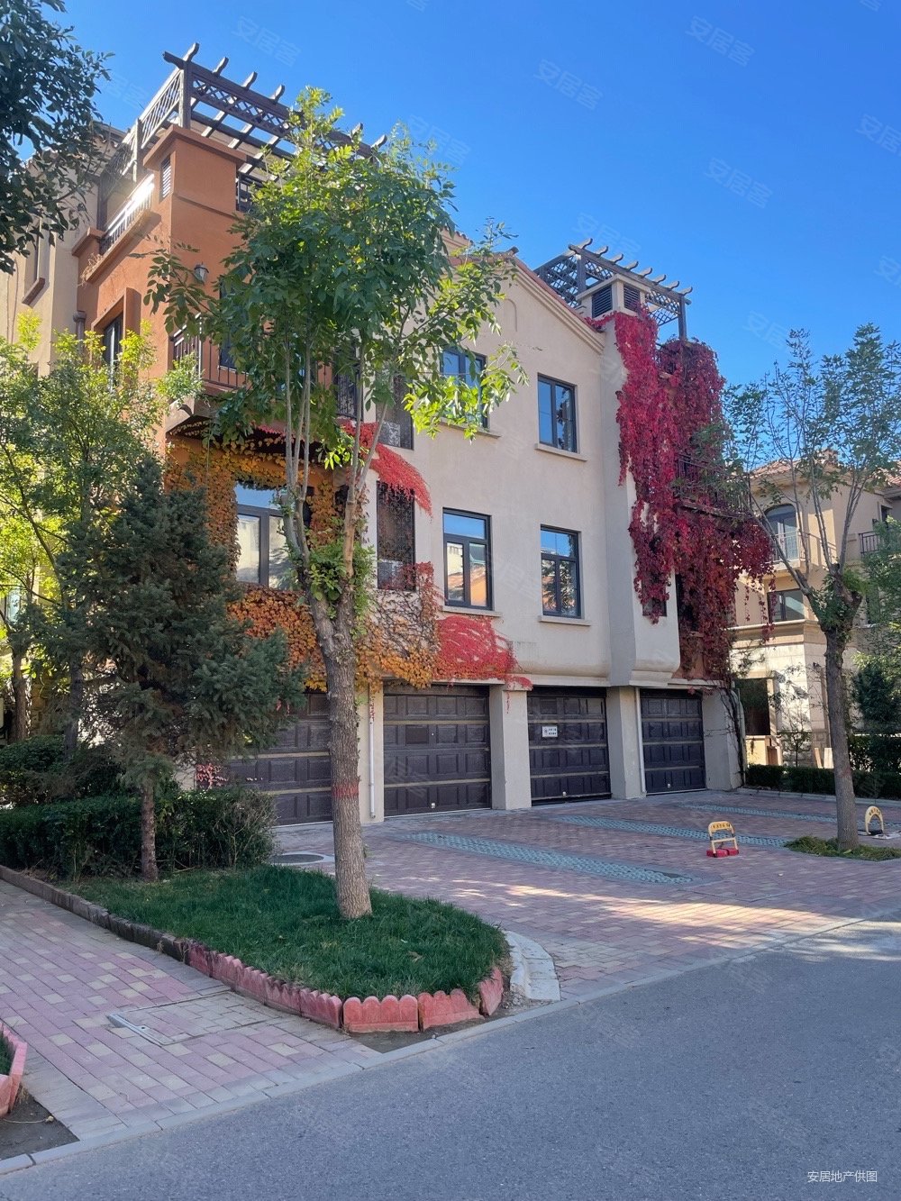 潮白河孔雀城夏园边户精装修无遮挡拎包入住