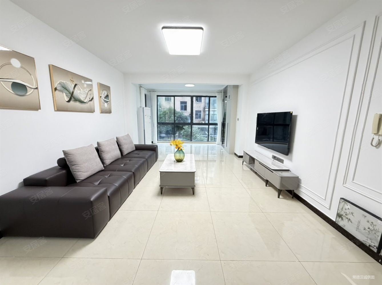 怡景御园3室2厅2卫120㎡南北52万