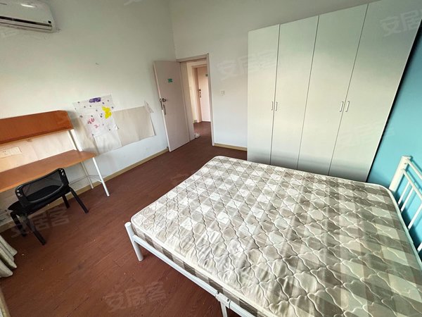 上海奉贤庄行庄行新苑(南区)庄行老街 商贸广场 月付单间 民用电 设施