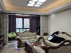 绍兴诸暨诸暨市区大平层 凯来花园 高档小区  四室两卫带车位 中央空调出租房源真实图片
