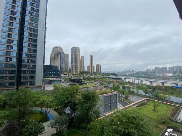 重庆江北寸滩中国铁建西派城2期看江大平层 精装4房 交通便利 高品质
