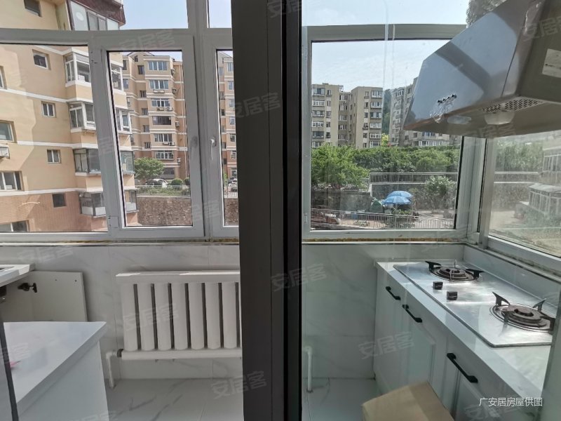 虎滩2路终点站斜对面 无坡4楼 精装 一室一厅,碧波园二手房,48万,1室1