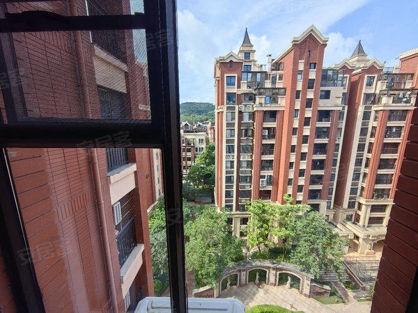 南宁青秀东盟商务中房翡翠湾桂花路小学青山府旁 别墅区翡翠湾全新大