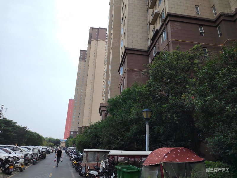 洛阳房产网>洛阳二手房>瀍河二手房>洛阳东站二手房>圣域蓝湾>800_600