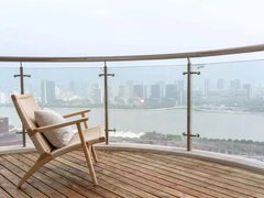 上海黄浦西藏南路顶楼复式|270度江景|两个超大露台|主卧2间躺着看江景出租房源真实图片