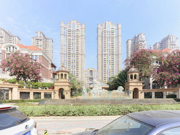 雍景台 精装大三房 出租 实景图片 站在阳台看别墅,丰泽租房-泉州58