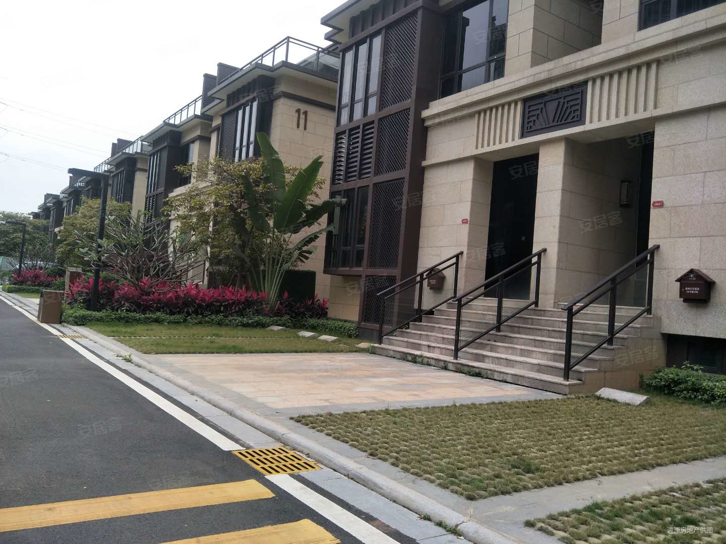 保利东岸花园别墅5室3厅283平满二采光好周边